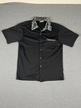 No Fear Vintage Black Short-Sleeve Button Shirt with Leopard Collar